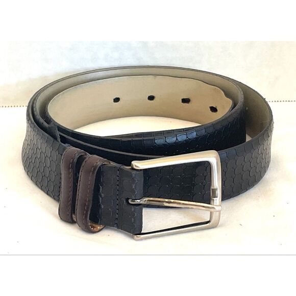 Mezlan Men’s Leather Black Belt Size 42 Made in Spain.